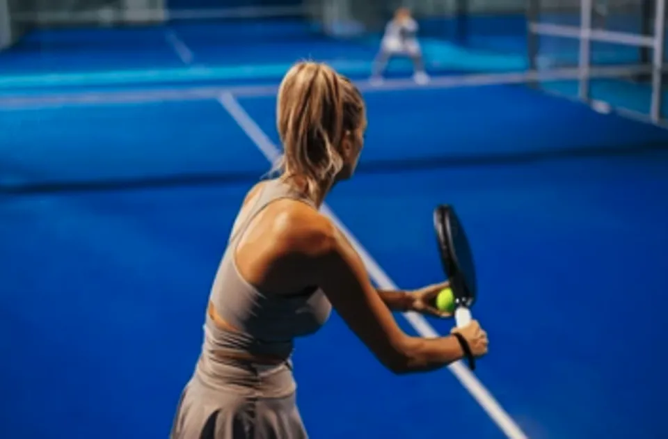 Tennisspiller Serv